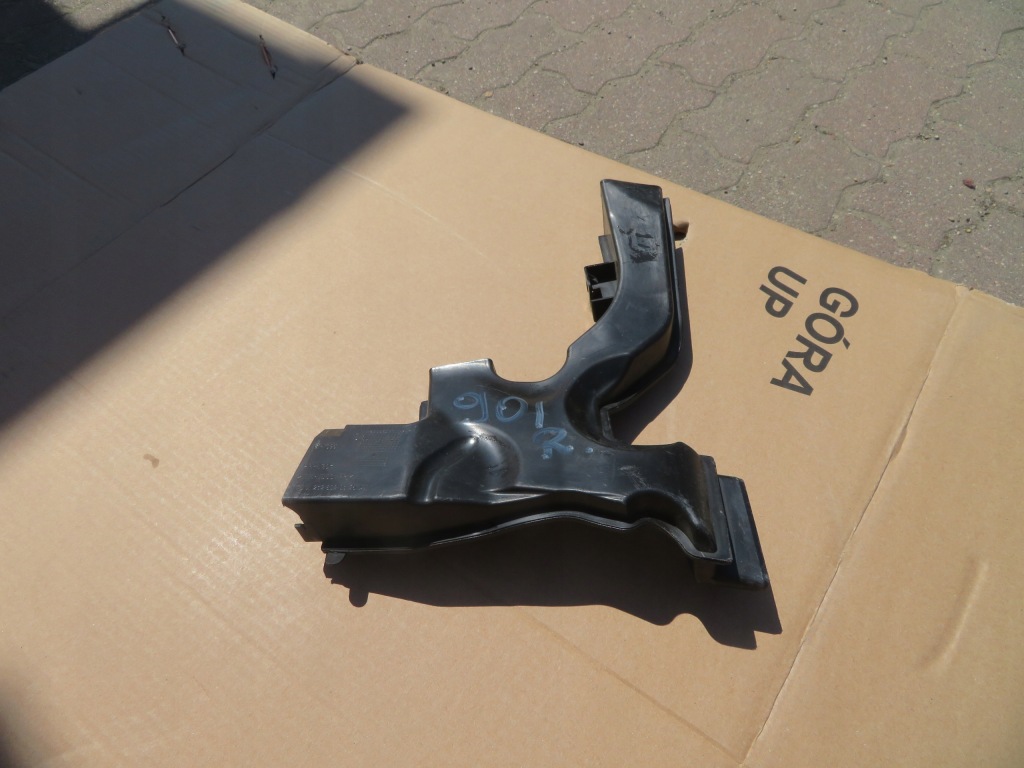 фото №1, Воздухозаборник воздуха w212 2.2 cdi a2128320125