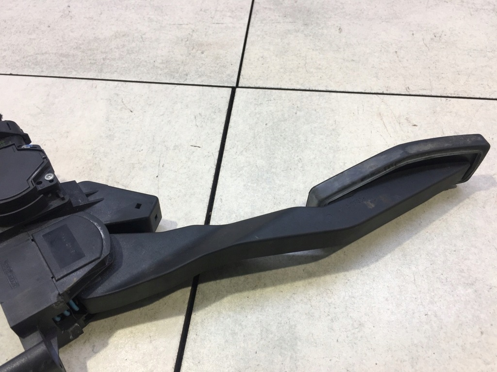 фото №6, Потенціометр газу zafira a 2.0 dti 0281002298