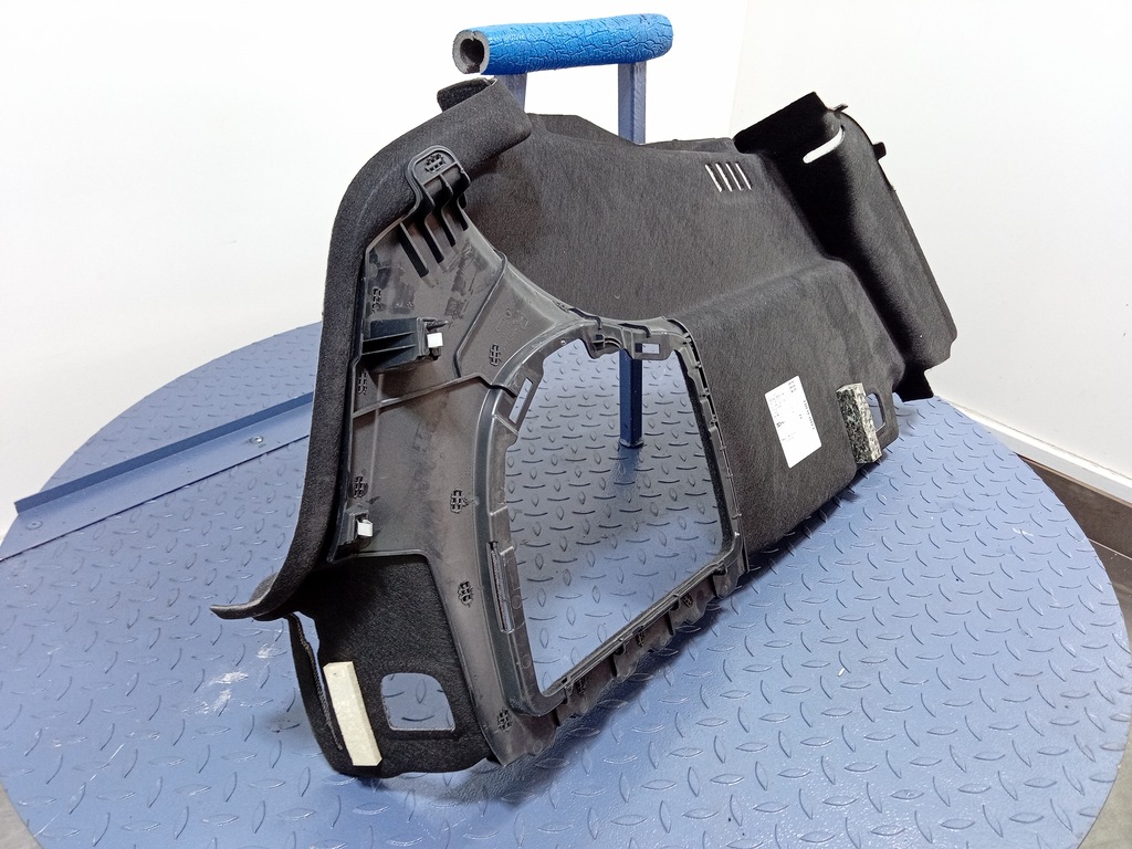 фото №5, Audi a3 8v sedan обшивка багажника правая 8v5863888k