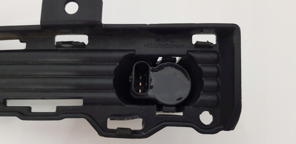 фото №6, Mini f55 f56 7340748 решітка бампера права датчик