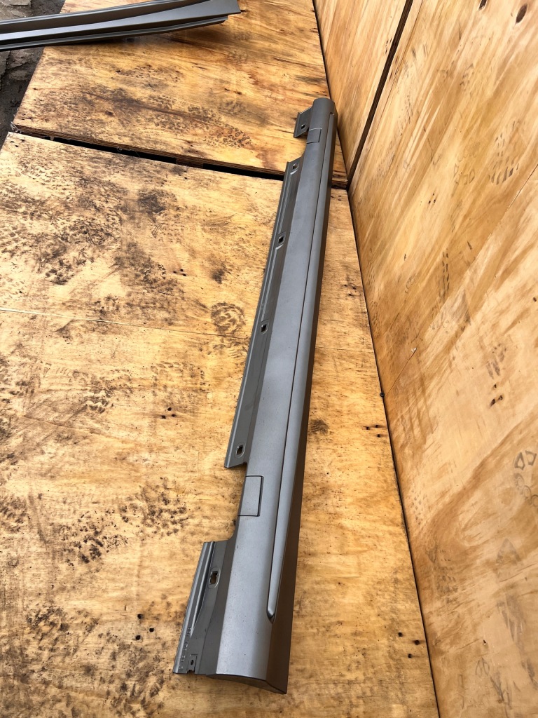 Молдинг порог левая mercedes 117 w176 amg 622 mat Доставка