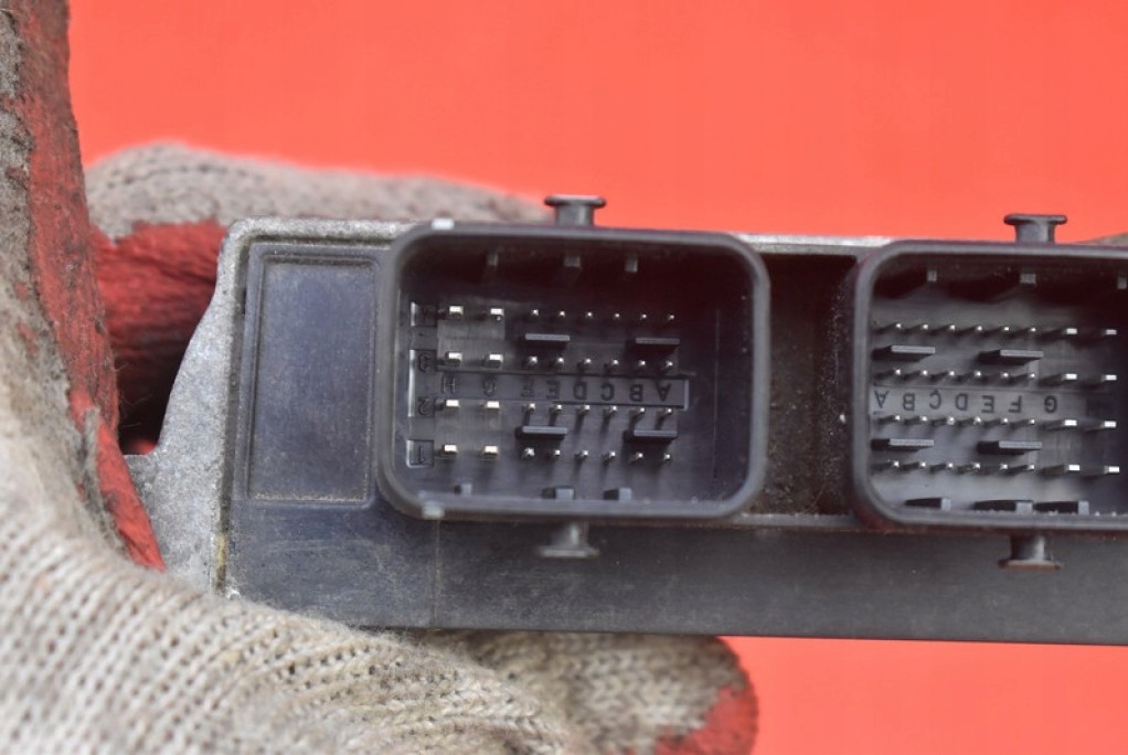 фото №9, Блок управления 9660727380 9655883280 21585639-4 peugeot 107 1.4 8v 75 km 05-09