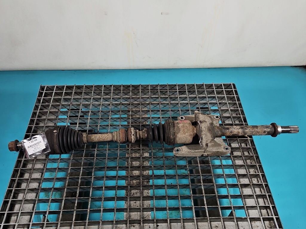 фото №1, Привідний вал перед права nissan tiida 1.8 16v автоматична коробка передач