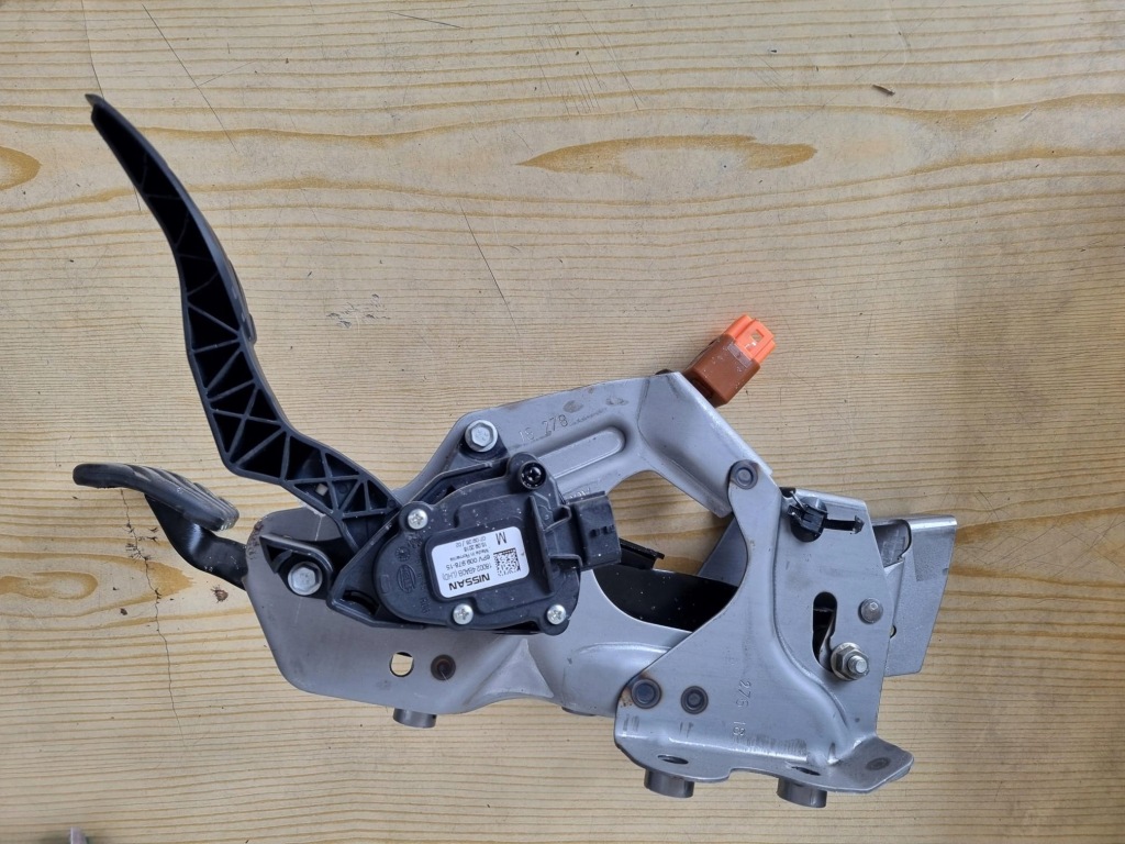 фото №1, Педаль тормоза gaz nissan qashqai ii j11