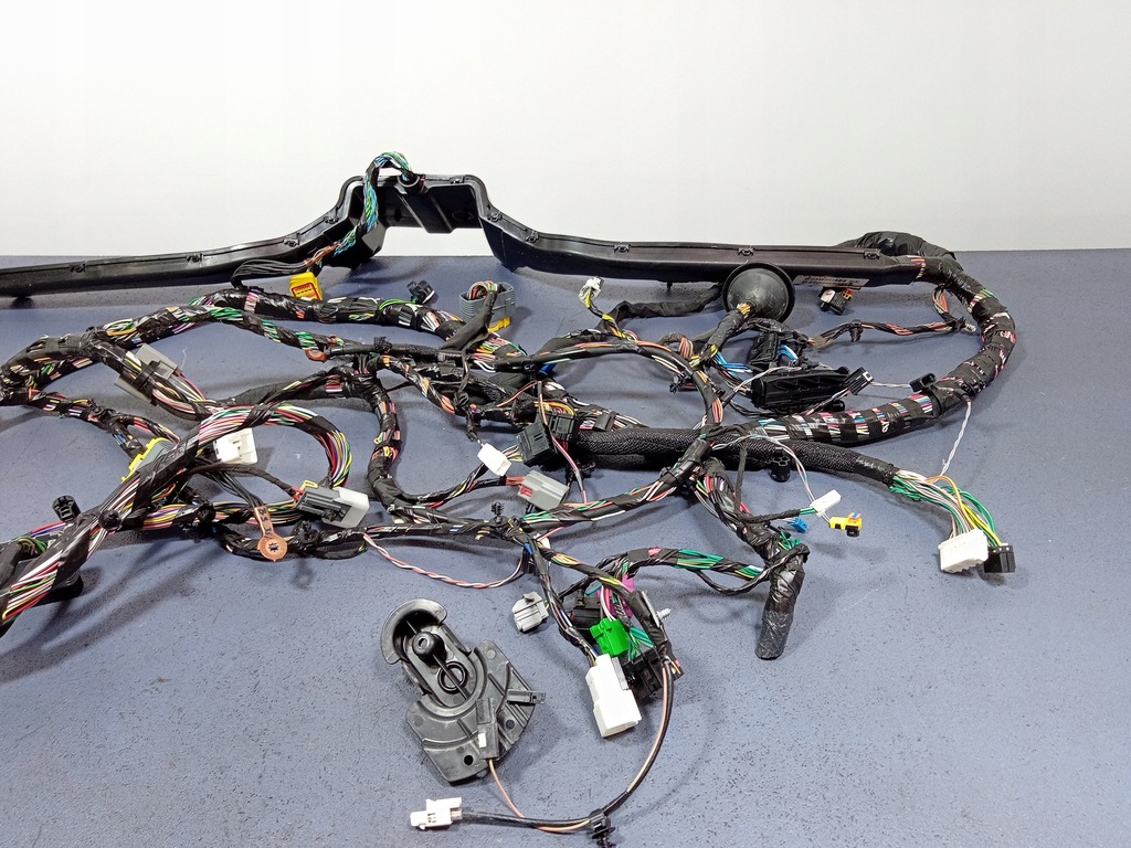 фото №3, Grand cherokee wk2 джгут салону салонна