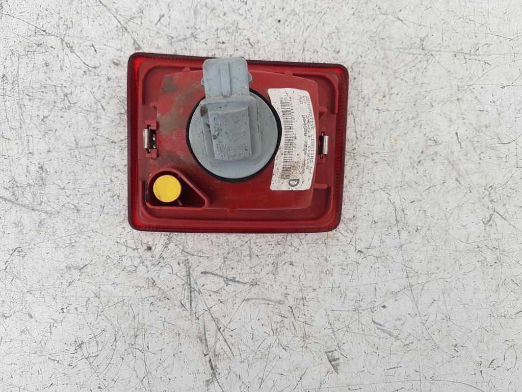 фото №4, Лампа правий задня w кришка peugeot 407 sw 9646507380