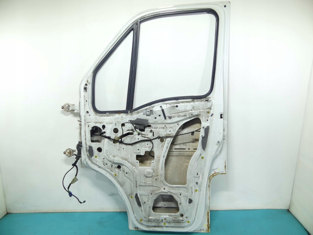 фото №8, Дверь перед правое iveco daily iv 06-11 белый