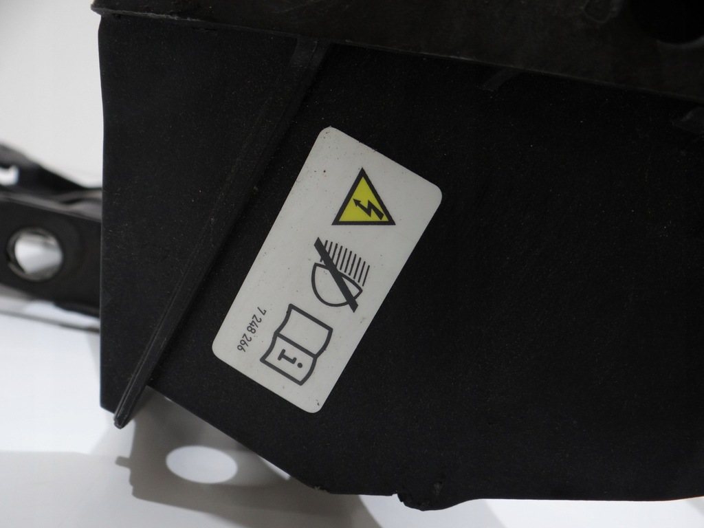 фото №7, Направляющая кронштейн крыла правый bmw x5 e70 7248266