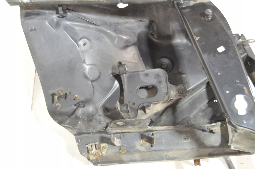 фото №6, Pas передний подкрылок mercedes w124 cabrio coupe bez ржавчина idealny