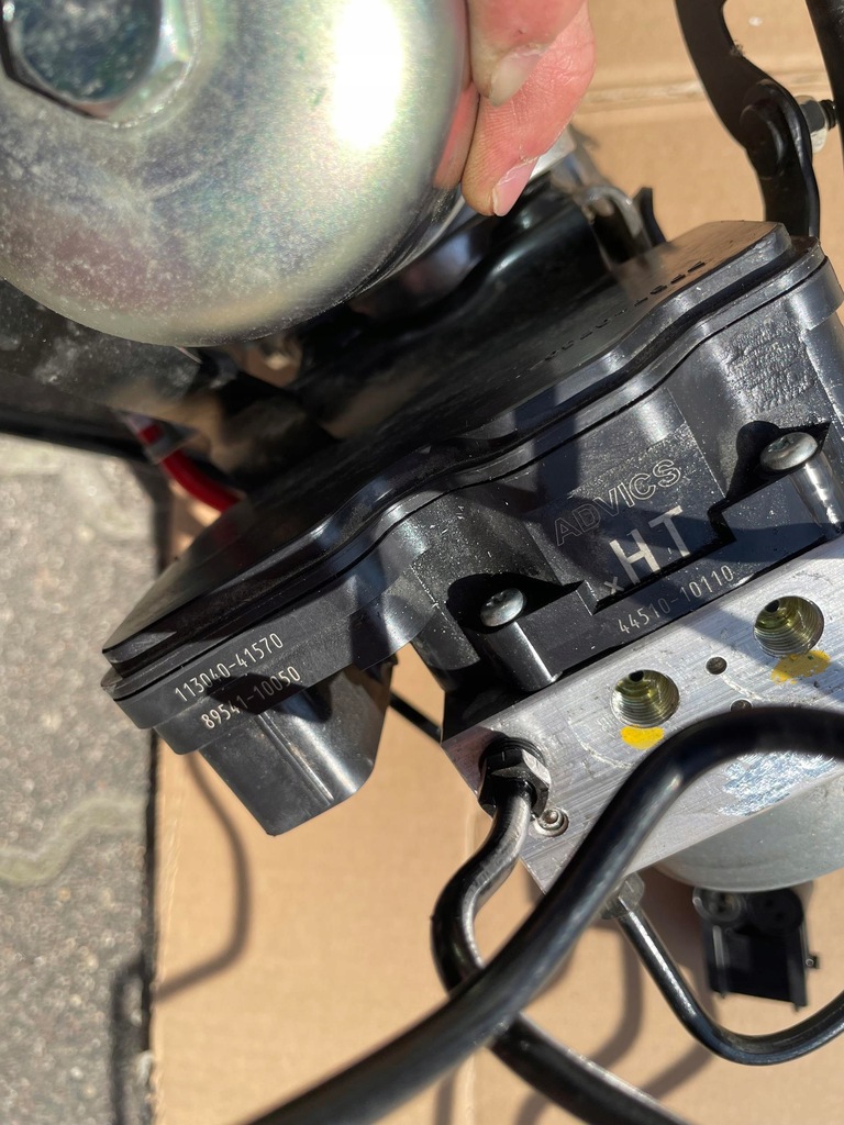 фото №8, Toyota c-hr chr 2016- насос abs 113040-41570 89541-10050