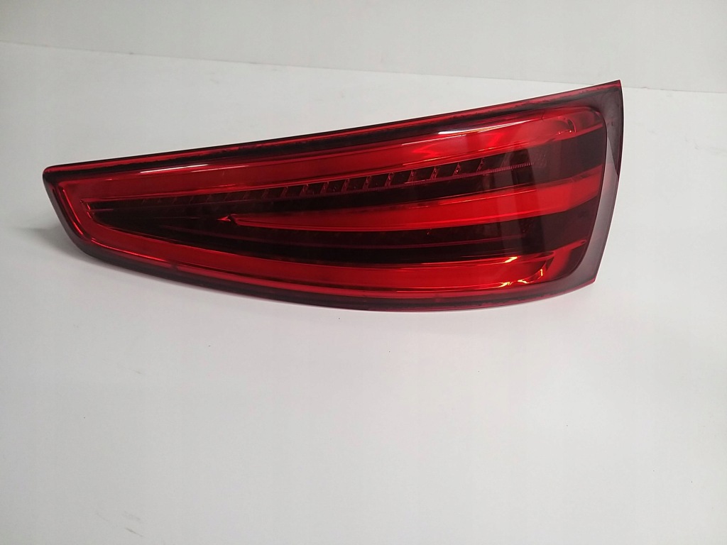 фото №1, Audi q3 8u лампа правий задня 8u0945094h led europa