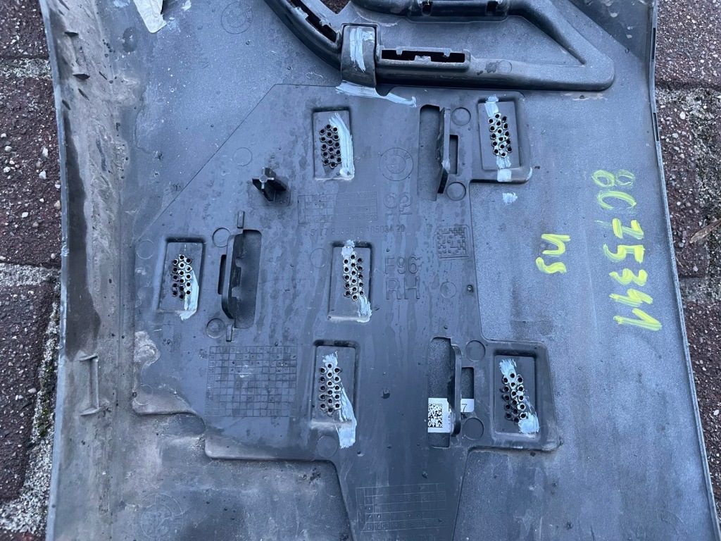 Bmw x6m f96 молдинг защита крыла правая передняя m-power с Разборки