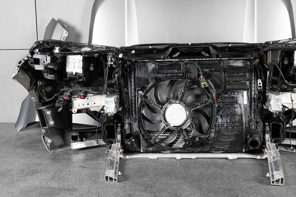 фото №9, Bmw x1 u11 капот крила бампер pas радіатор лампи m-pakiet m35ix