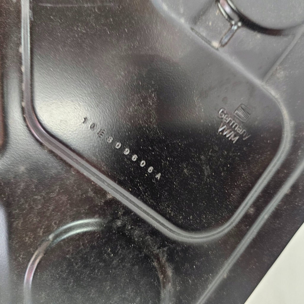 фото №7, Обшивка поріг блок двигуна cupra born 10e оригінальний 10e809052a