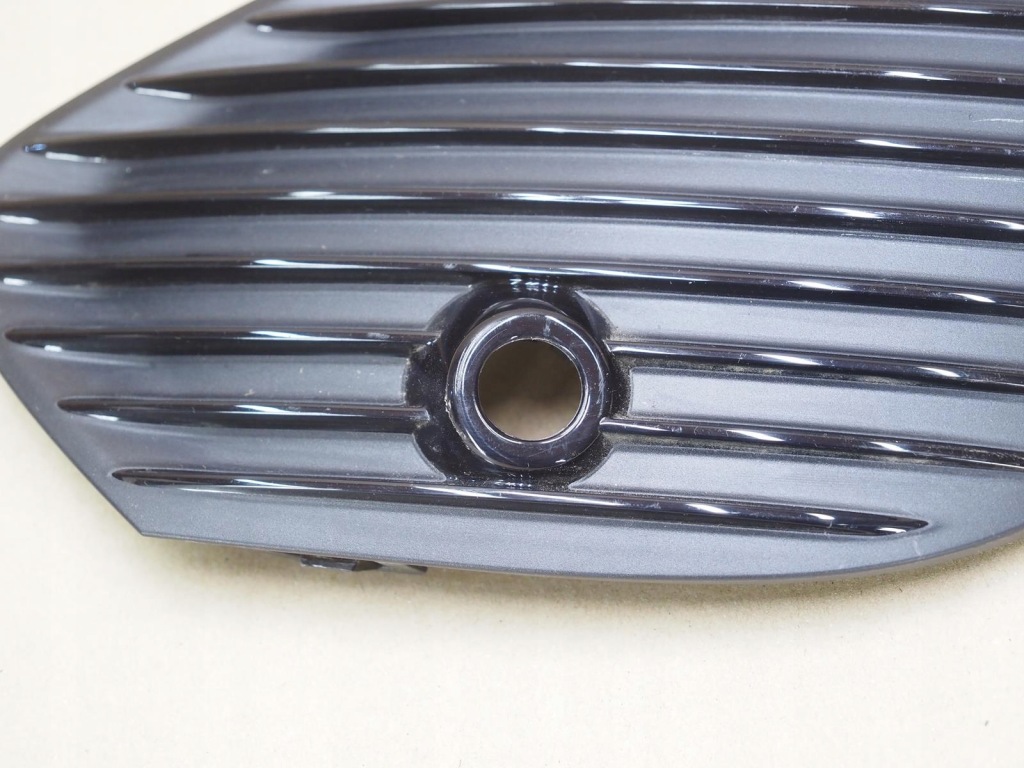 Решётка бампера перед правая mercedes eqe v295 2958854400 с Разборки