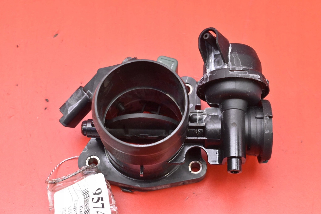 фото №5, Дроссельная заслонка 9647474880 peugeot 407 2.0 hdi 136 km 04-10