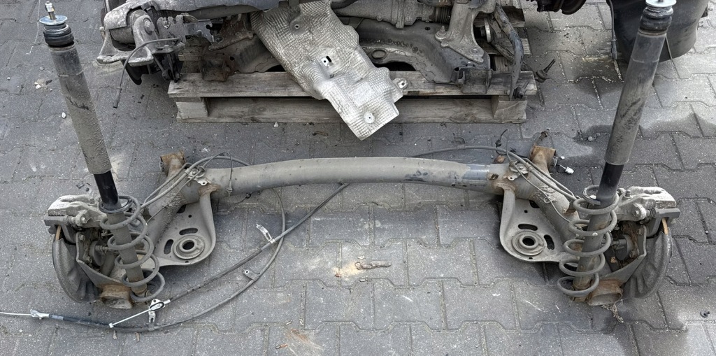 фото №1, Suzuki s cross балка подвеска задняя комплектная 2wd