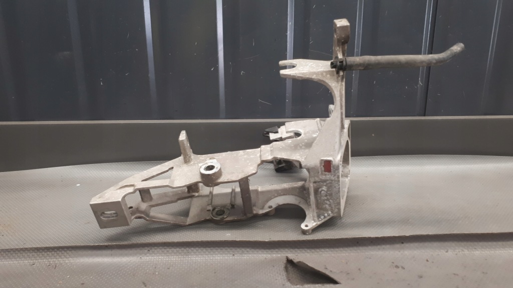 фото №1, 8d1721117d кронштейн педалей audi a6 c5