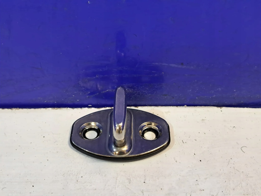 фото №1, Porsche cayenne 92a 2016 елементи кріпильні