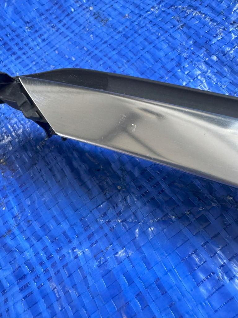 Прокладка дверь перед левый renault megane v e-tech 803310694r Киев