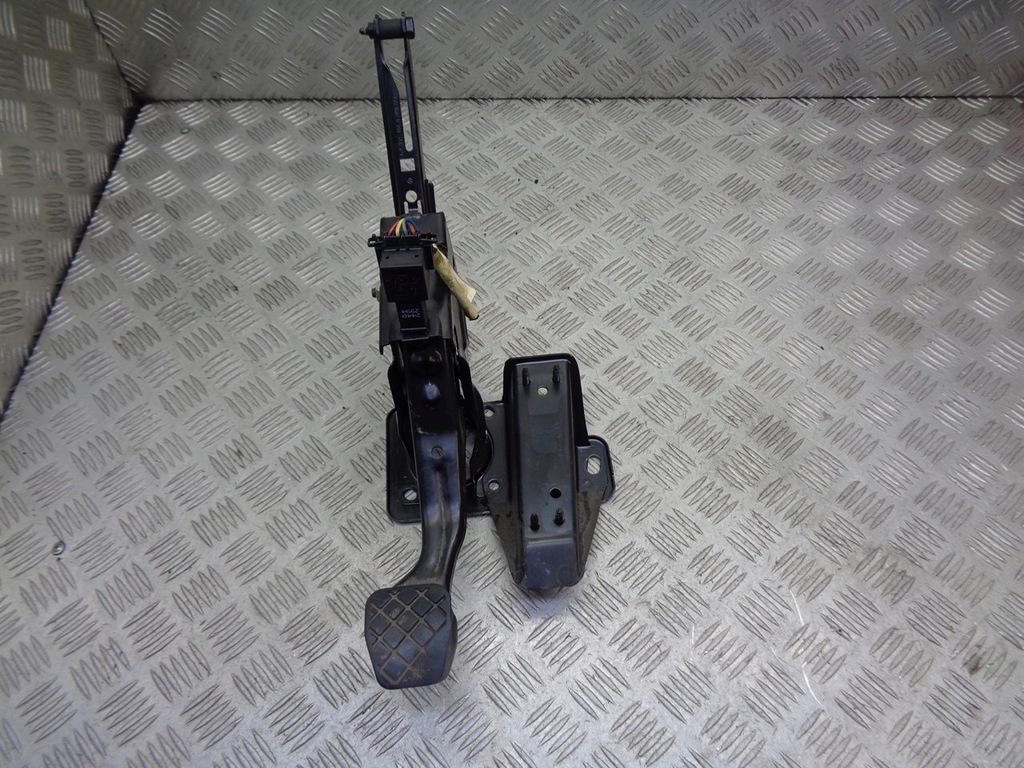 фото №1, Педаль зчеплення vw bora 1.9 tdi