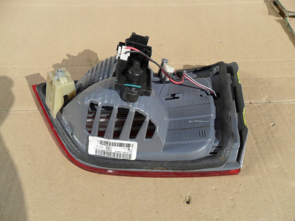 фото №15, Bmw x3 f25 10- лампа задняя правая повреждённый led