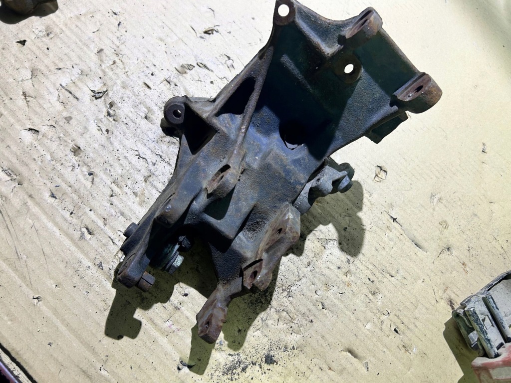 фото №4, Кронштейн кронштейн генератора fiat scudo peugeot expert 1.9 d 9625672780