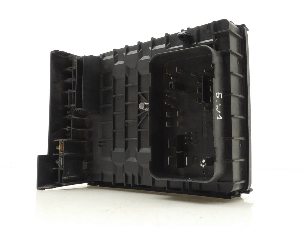 фото №1, Коробка предохранителей vw golf v vi scirocco eos 1k0937125a