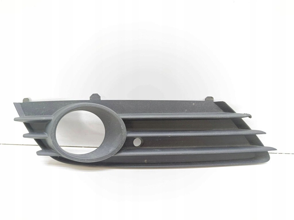 Купить Opel astra h 2008 решётка нижняя бампера передний