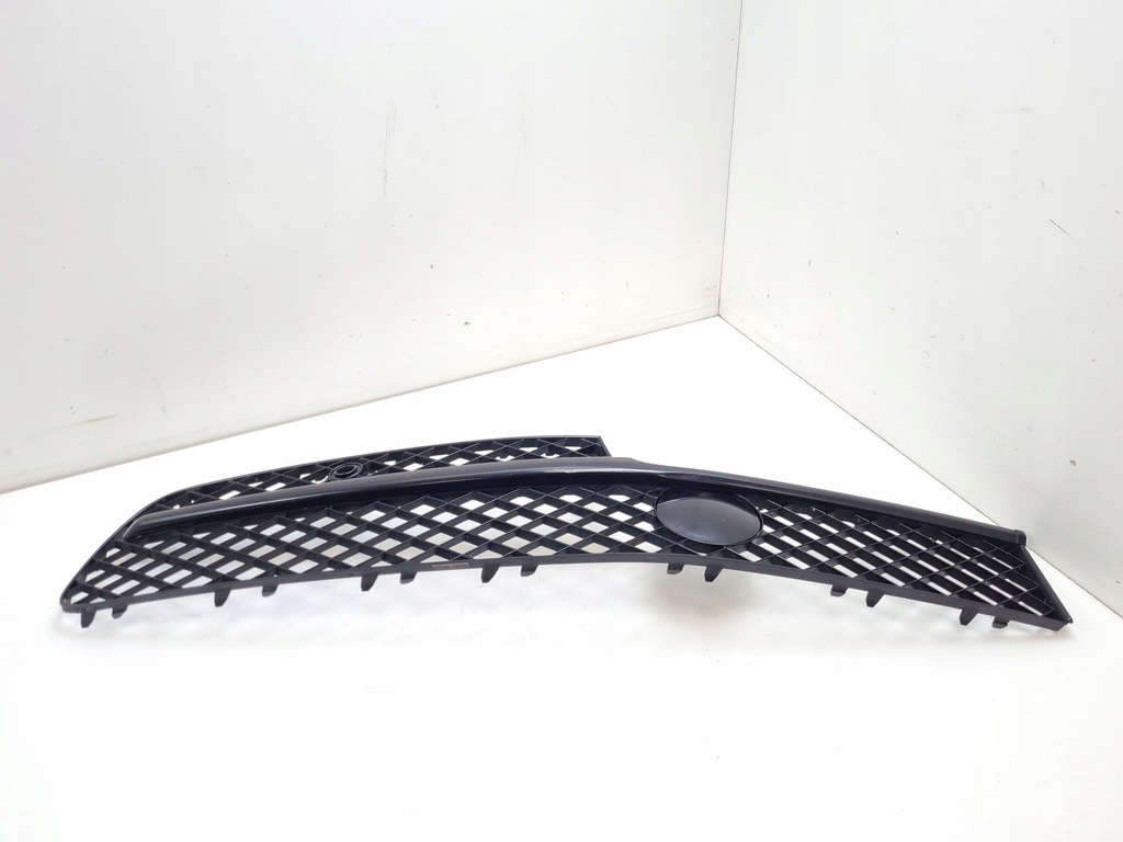 фото №8, 2015 bentley flying spur нижня решітка бампера передній 10146559