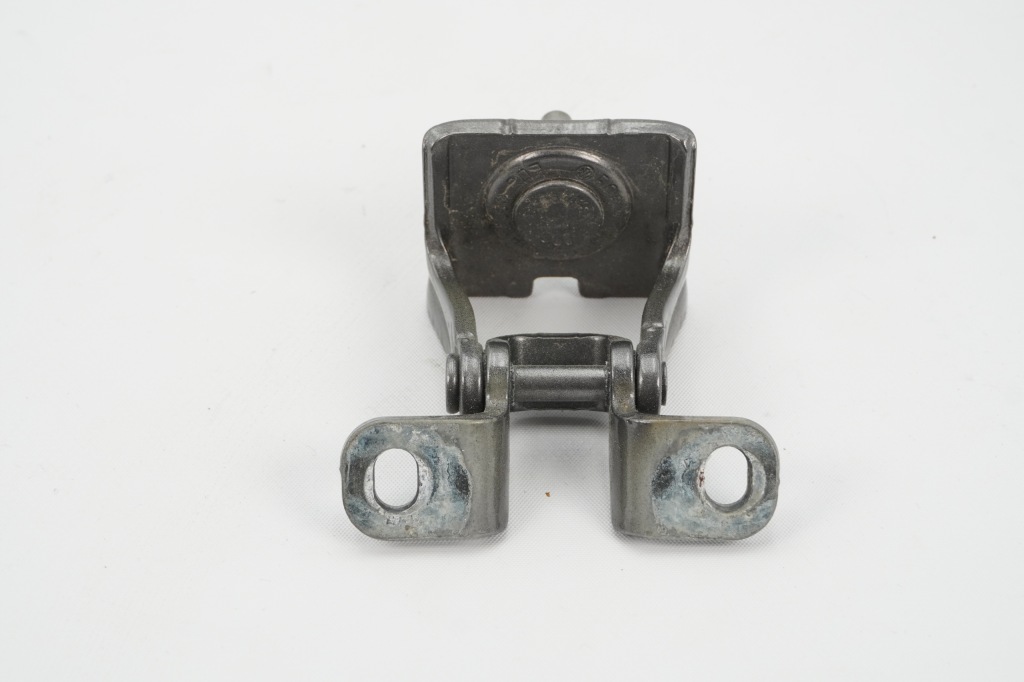 фото №1, Петля кришки багажника правий vw golf vii 5g6827301