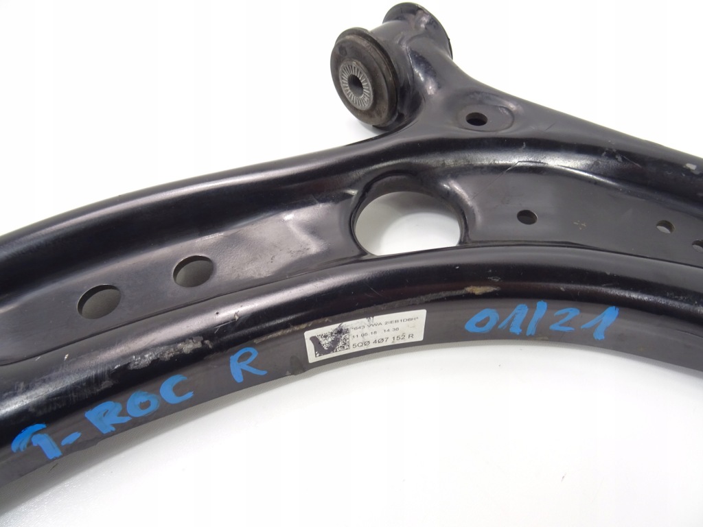 фото №4, Vw t-roc рычаг правый перед 5q0407152r rok 2018