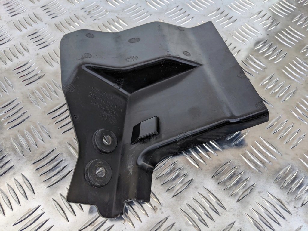 фото №2, Защита накладка лампы передней scania r s