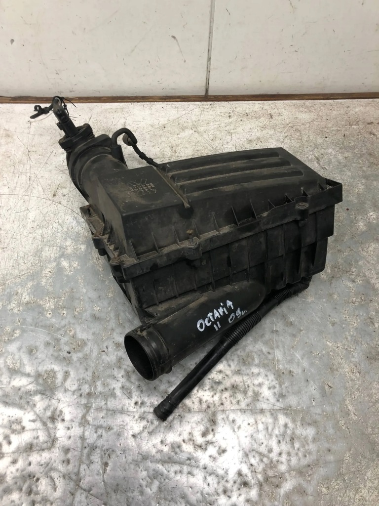фото №1, Корпус фильтра воздуха skoda octavia ii scout 3c0129607ap