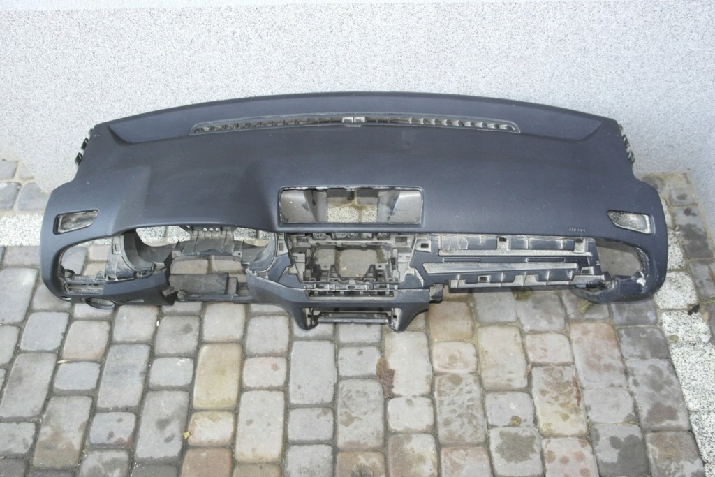 фото №1, Skoda fabia iii 3 pulpit полка приборная панель консоль приборная панель pas ремни