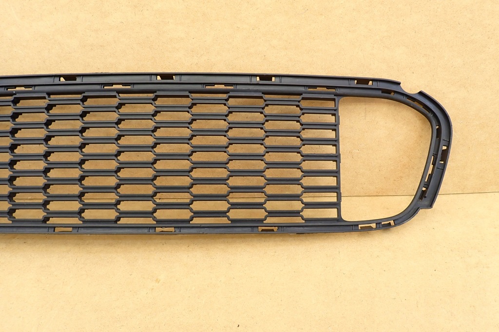 фото №4, Mini cooper s jcw r56 r55 06- решётка радиатора бампера перед радиатора 7283331 оригинальный номер