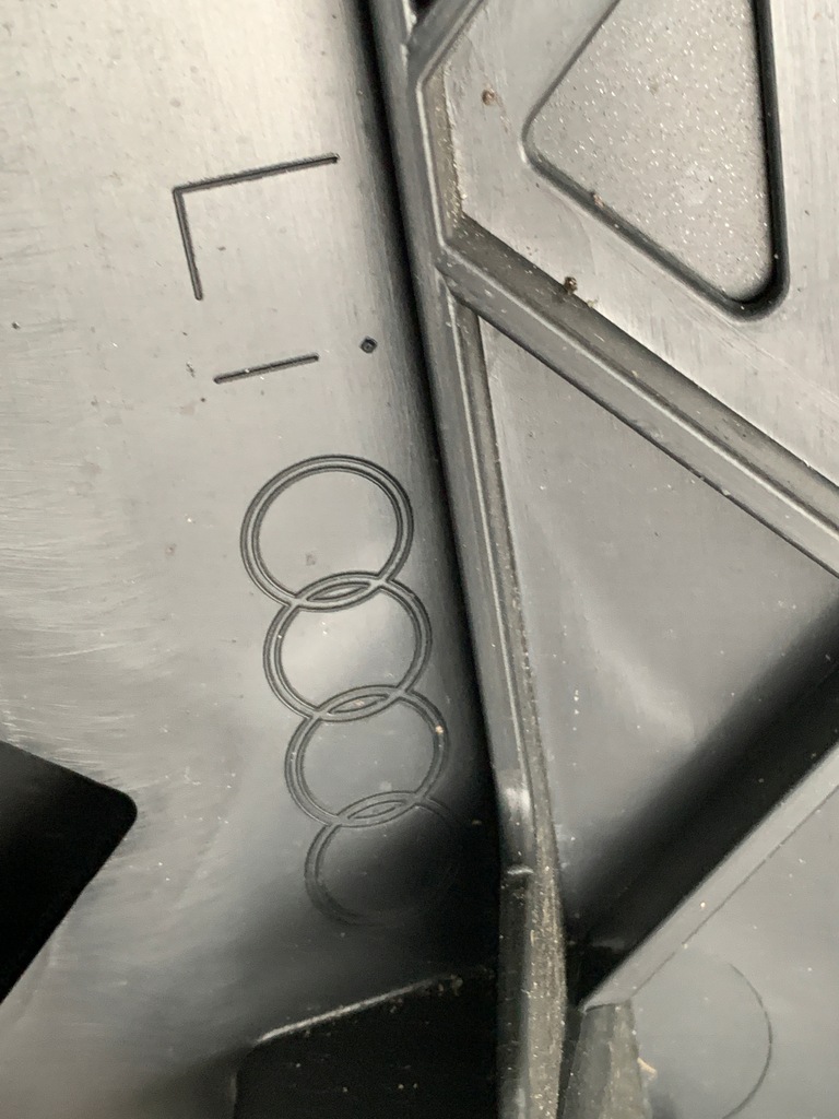 фото №5, Молдинг дверь левая передние audi q8 4m8