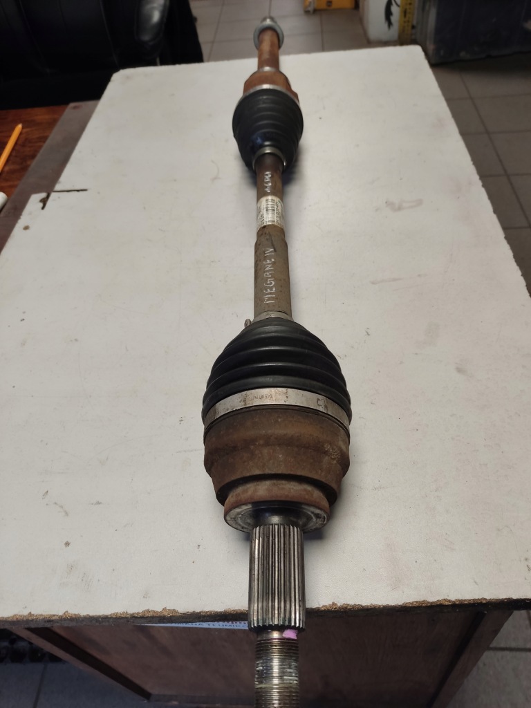 фото №1, Привідний вал права renault megane iv 1.6 dci 391005190r