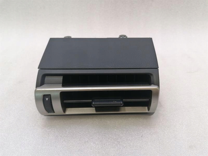 фото №1, Lexus rc f track xc10 air vent 55660-24130 nozzle решітка rhd