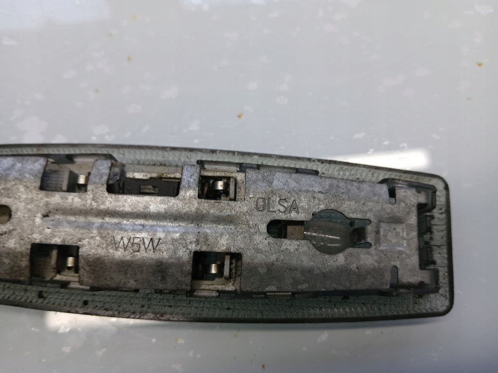 фото №7, Opel zafira b 2006 лампа потолочный задняя