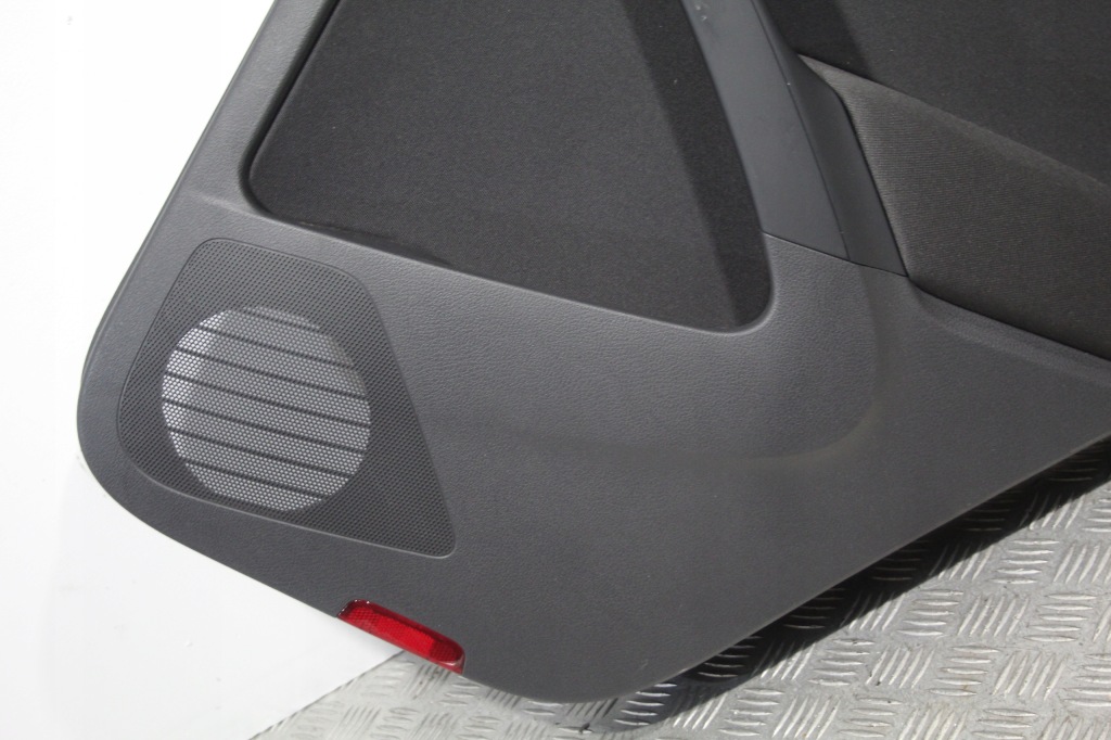 фото №4, Обшивка дверь правый задняя vw tiguan 5n0 lift