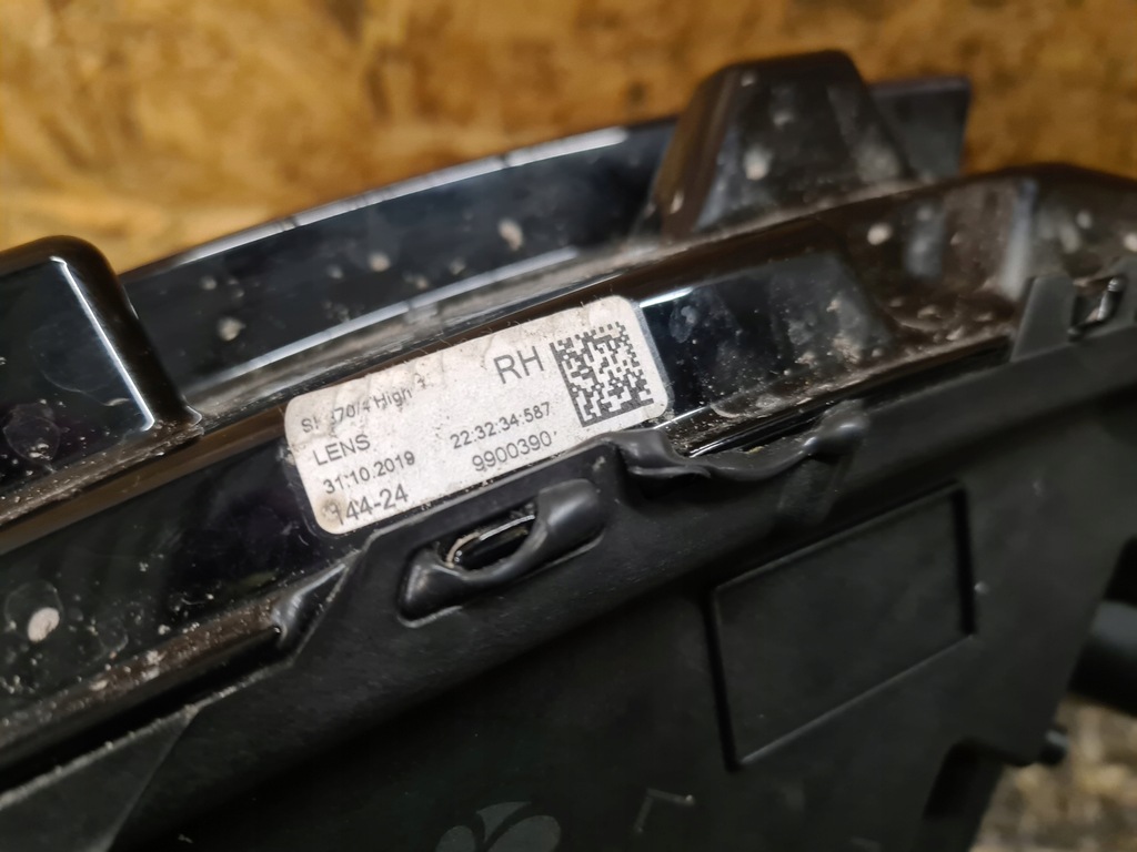 фото №8, Лампа правая перед kamiq full led 658941016b eu