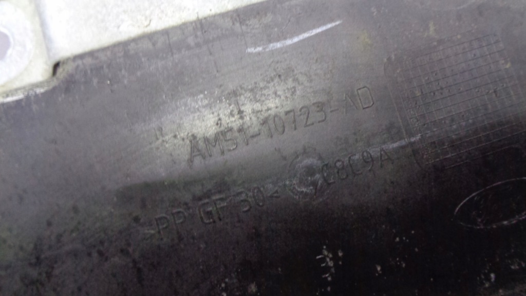 Focus mk3 11-18 корпус акумулятор -пошкоджена Зі Шроту