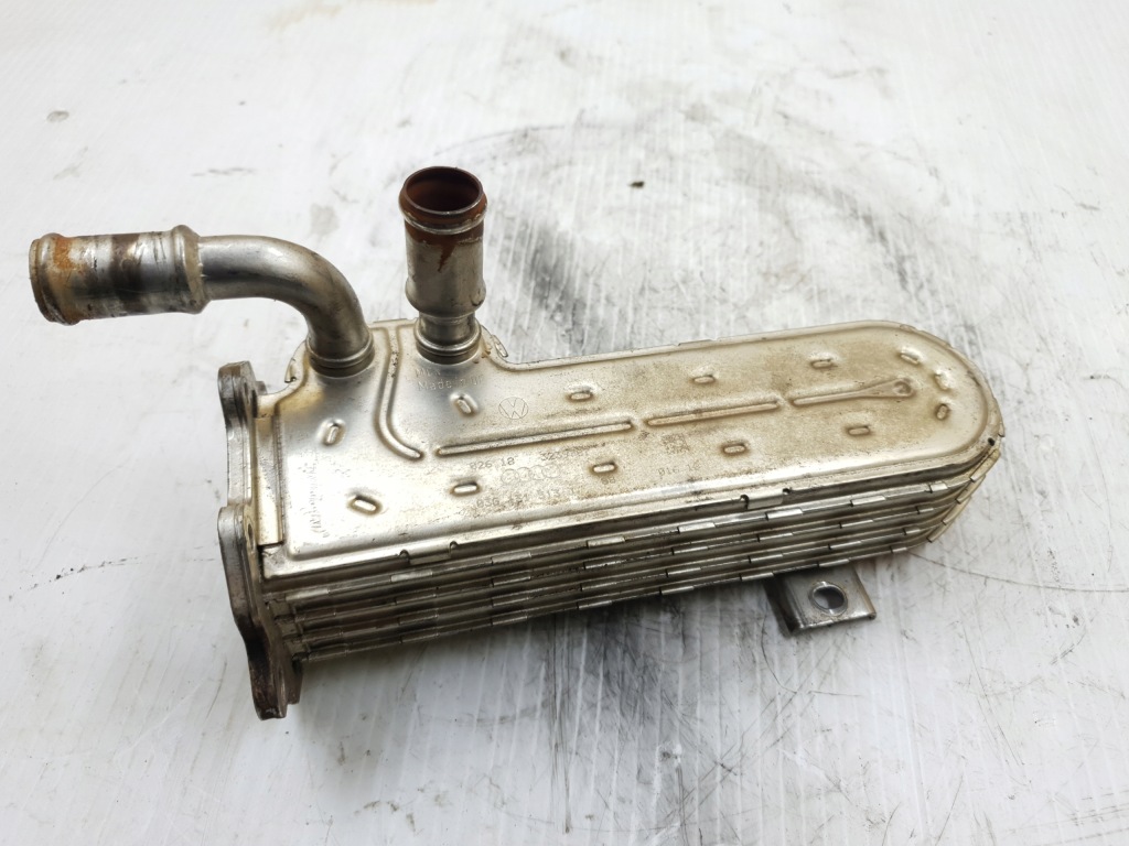 Купити Радіатор вихлопних газів audi a4 b7 2,0 tdi 03g131513