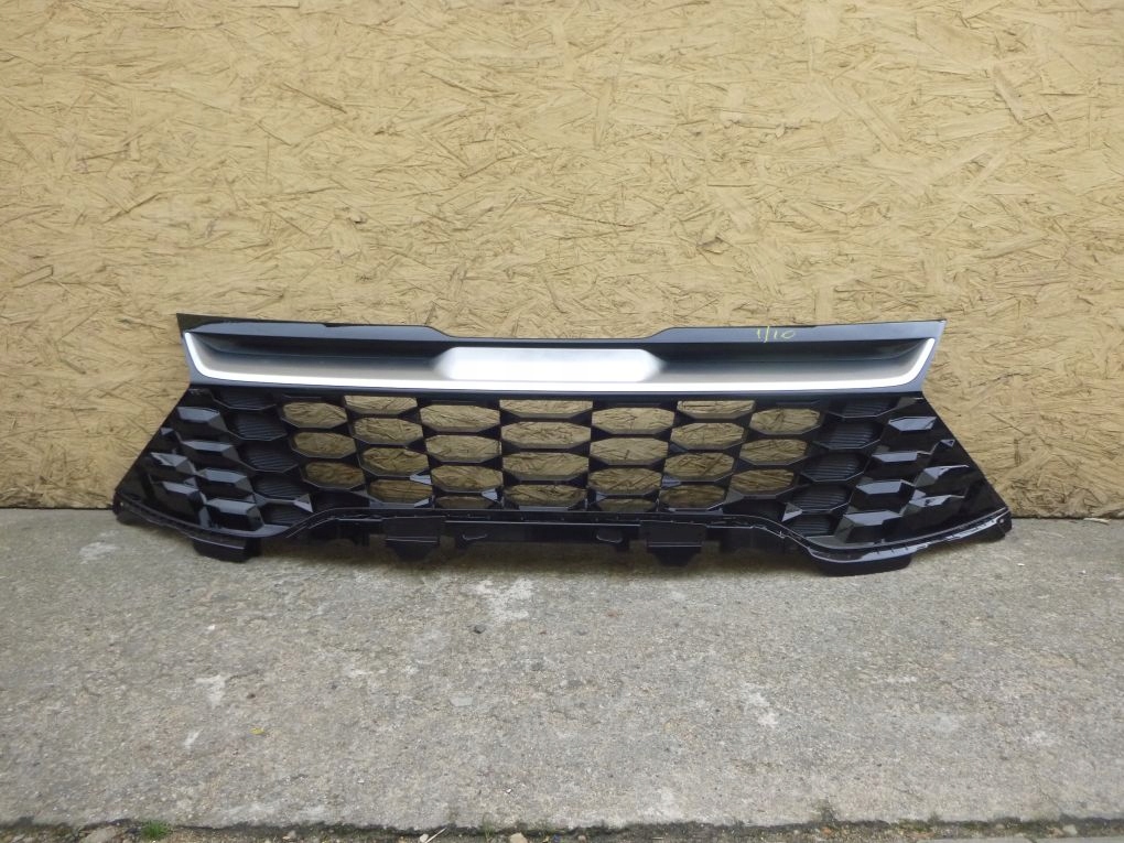 фото №1, Kia sportage 5 v 21- решётка радиатора решётка радиатора