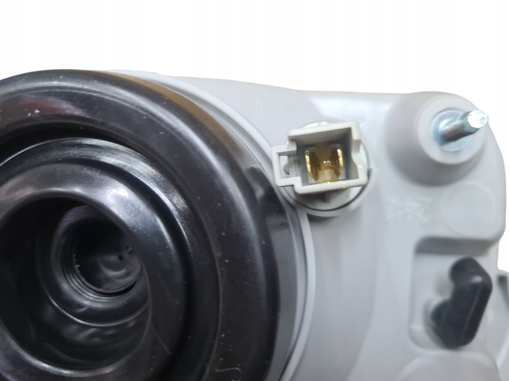 фото №3, Лампа фара правый h4 tyc subaru justy ii swift ii