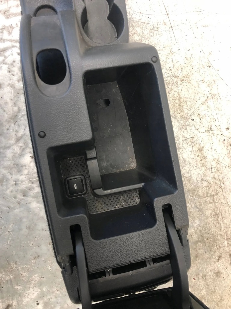 фото №8, Туннель средний подлокотник skoda octavia ii scout 1z1863241