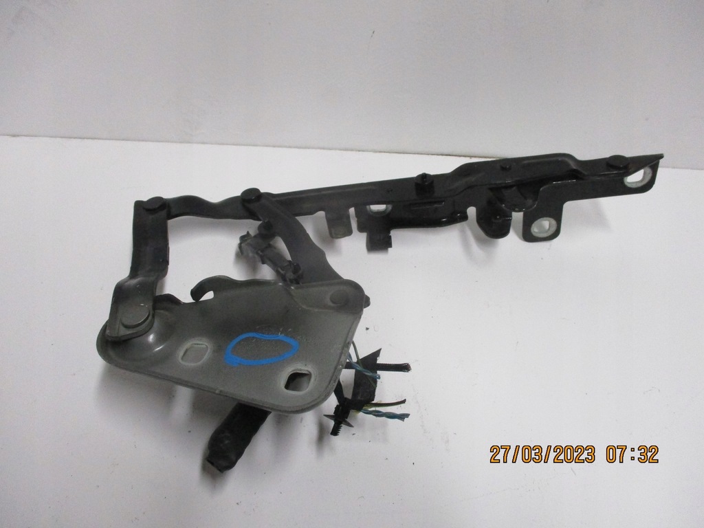 фото №7, Петля капот range rover evoque lift pirotech