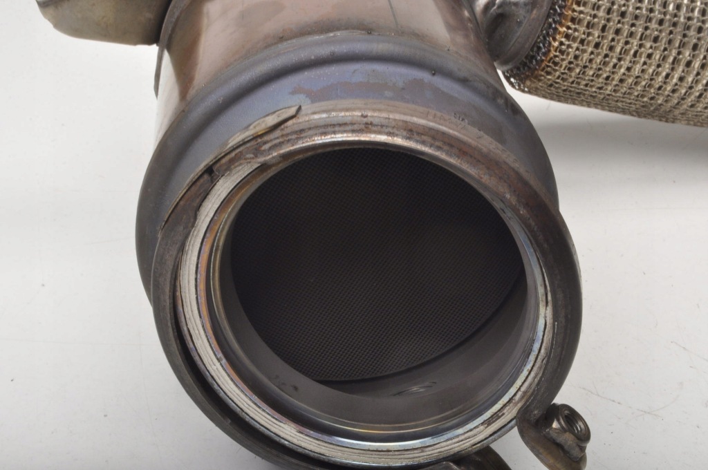 Mini f54 f55 f56 bmw f40 f44 1.5 каталізатор 9797055 8570686 Зі Шроту