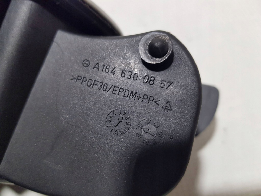 Крышка заливной топлива mercedes gl x164 c775 775 1646300867 с Разборки